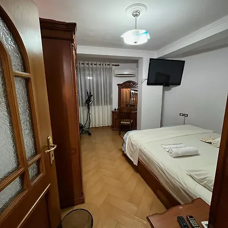 Cozy Appartment In City Centre Tirana
