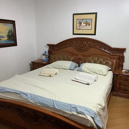 Apartment Cozy In Centre Tirana