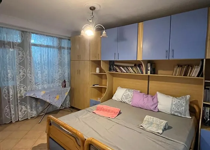 Cozy In Centre Apartament *